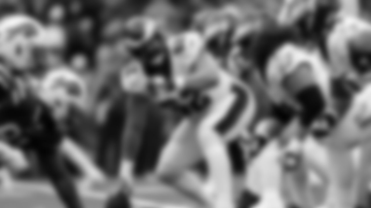 C Jason Kelce
Philadelphia Eagles vs. Buffalo Bills at New Era Field on October 27, 2019