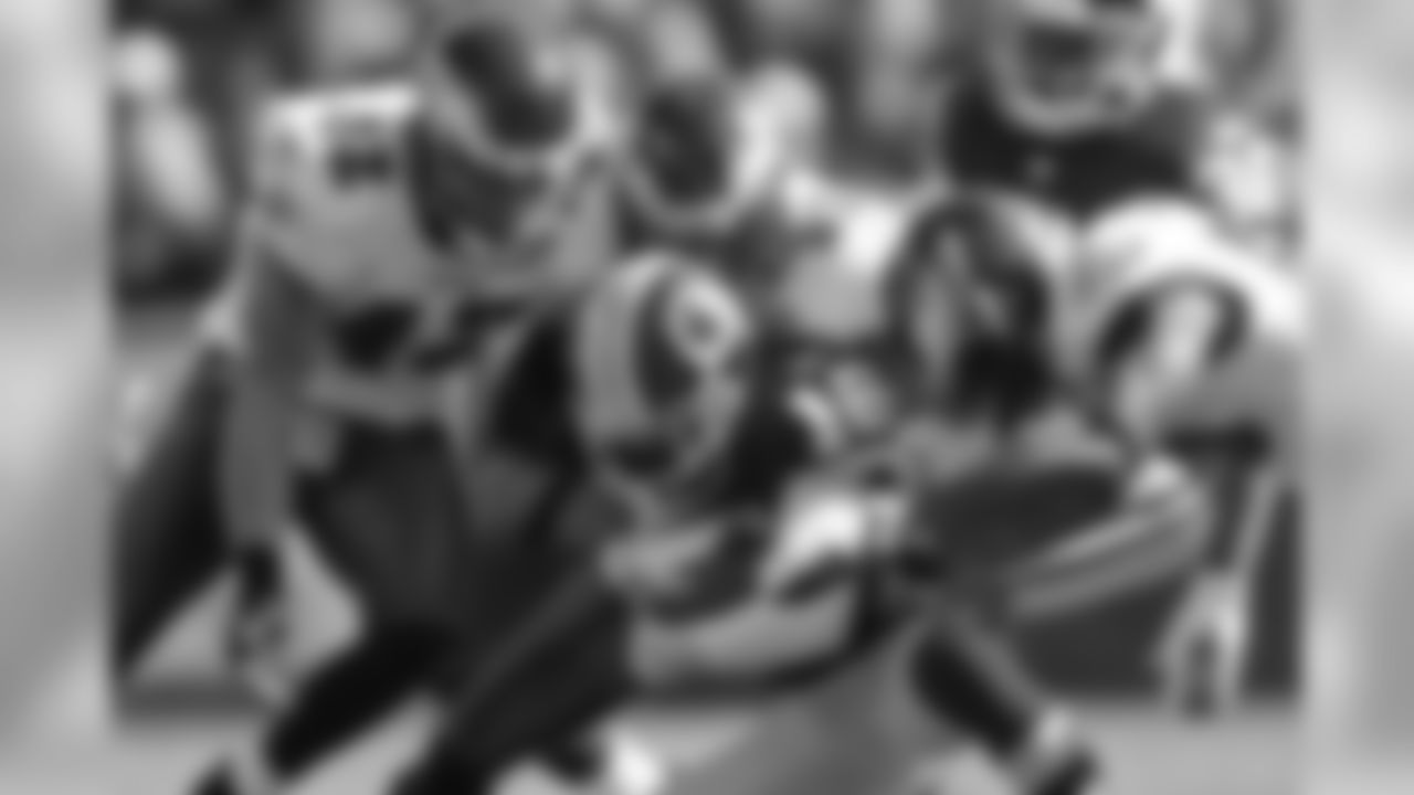 Eagles defense stops the ball carrier