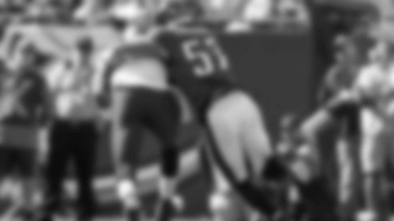 LB T.J. Edwards