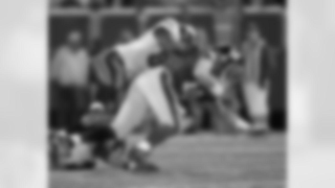 Omar Gaither sacks Manning for his first career sack