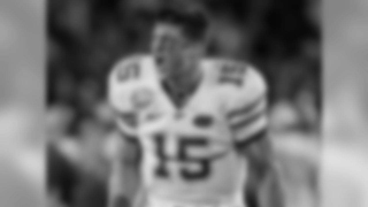 While playing collegiately at Florida, Tebow threw for 9,285 yards