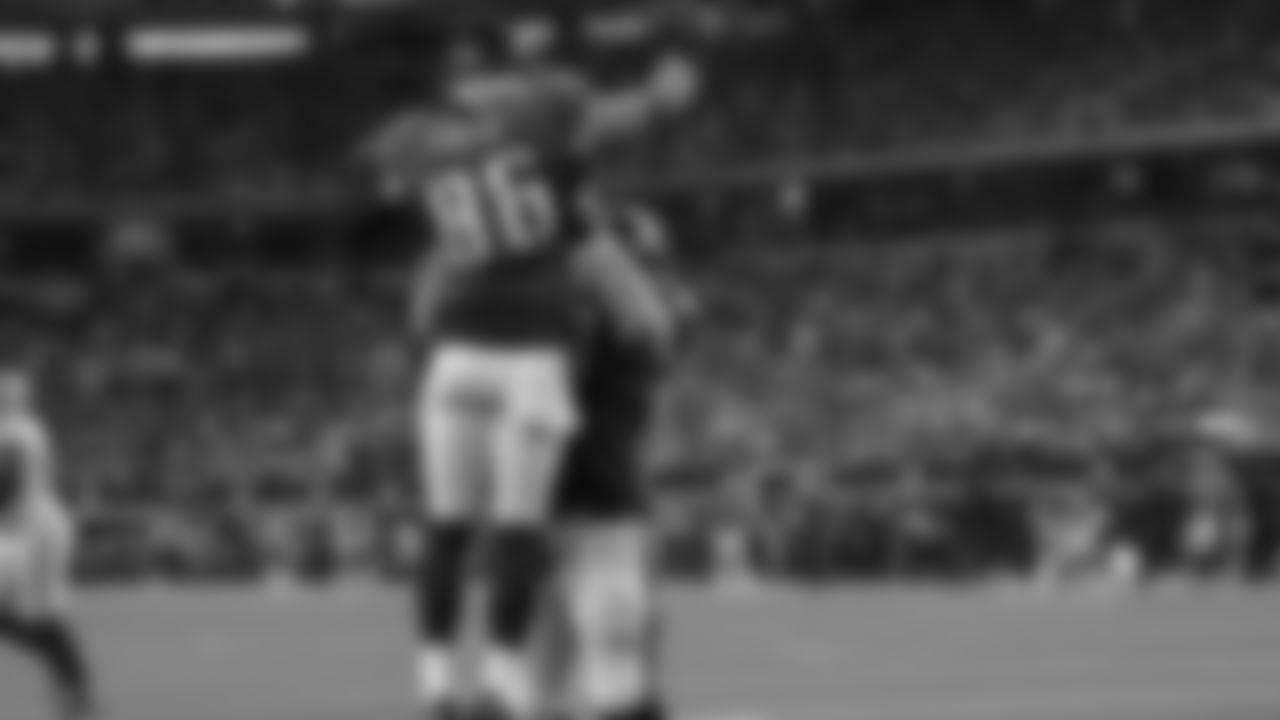 TE Zach Ertz
