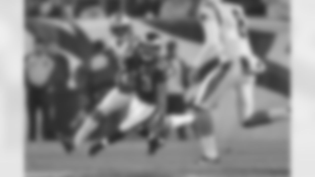 WR Damaris Johnson