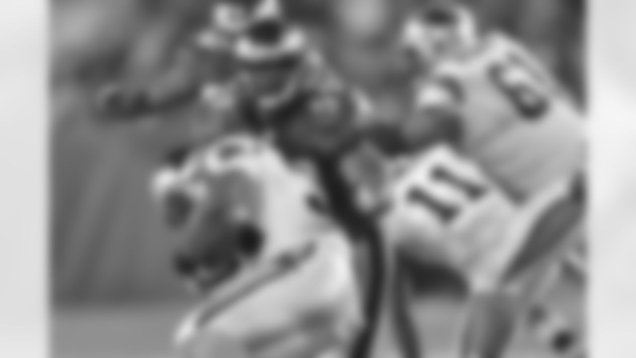 LB DeMeco Ryans