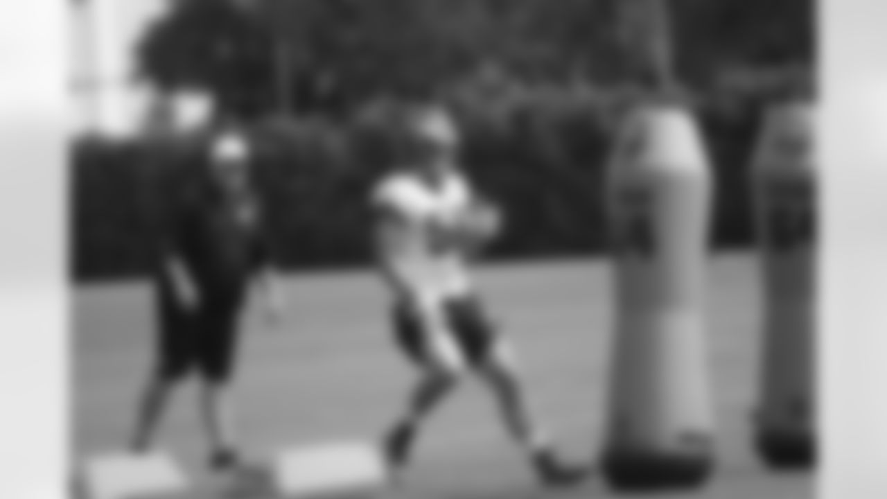 LB Bryan Braman makes his move