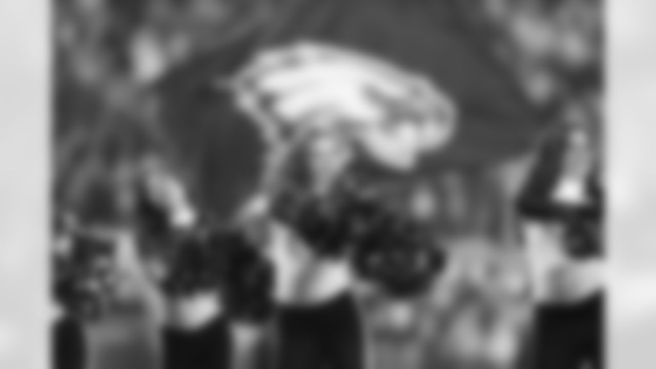 Eagles' cheerleaders