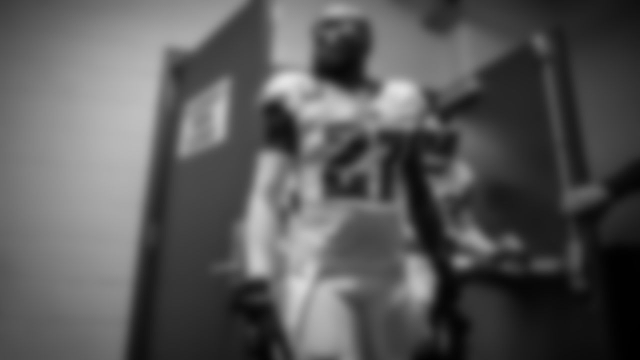 S Malcolm Jenkins makes his way to the field