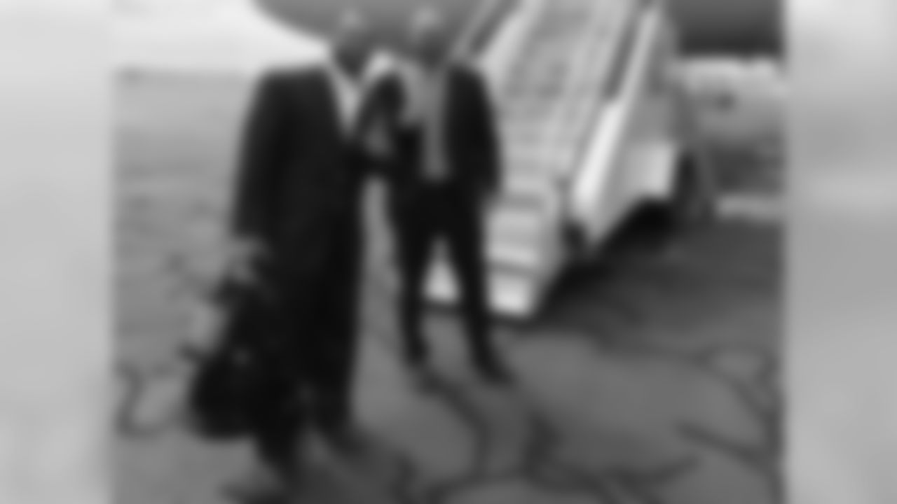 Magic on the plane? LS Jon Dorenbos and P Donnie Jones