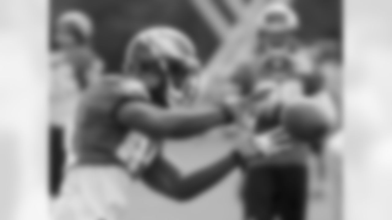 WR Jason Avant