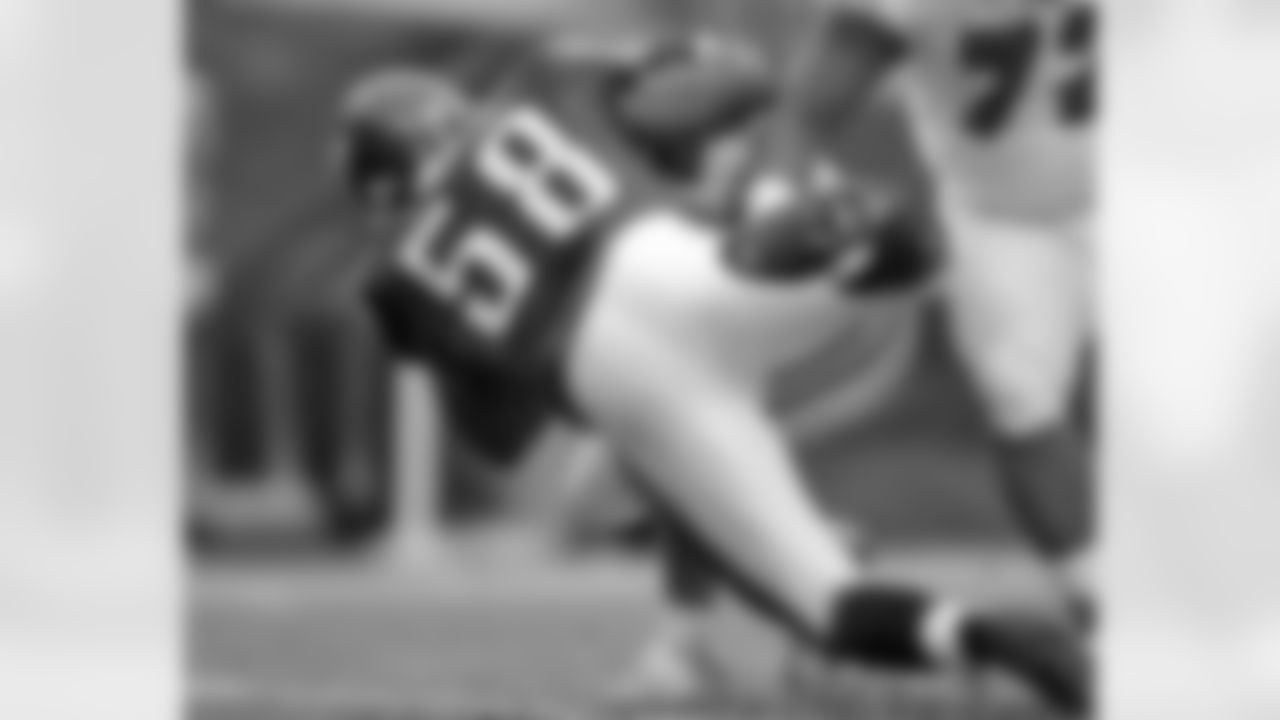 RDE Trent Cole with the stop