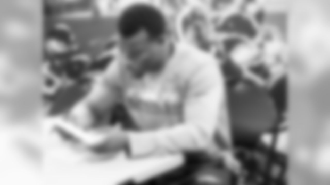 RB Cedric O'Neal