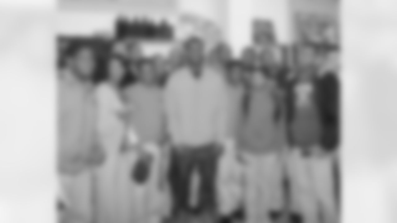 Michael Vick Visits West Philadelphia High School