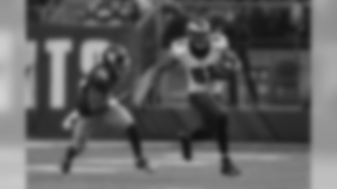 WR Jordan Matthews with the catch and run