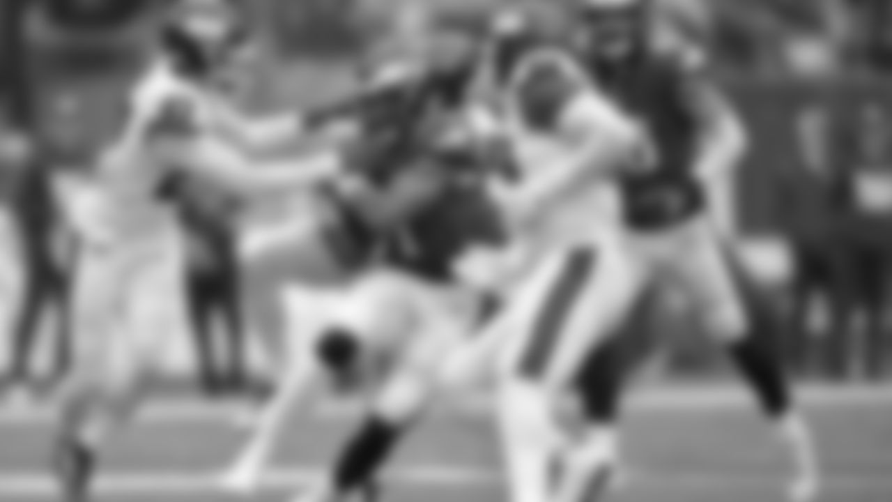 QB Jalen Hurts