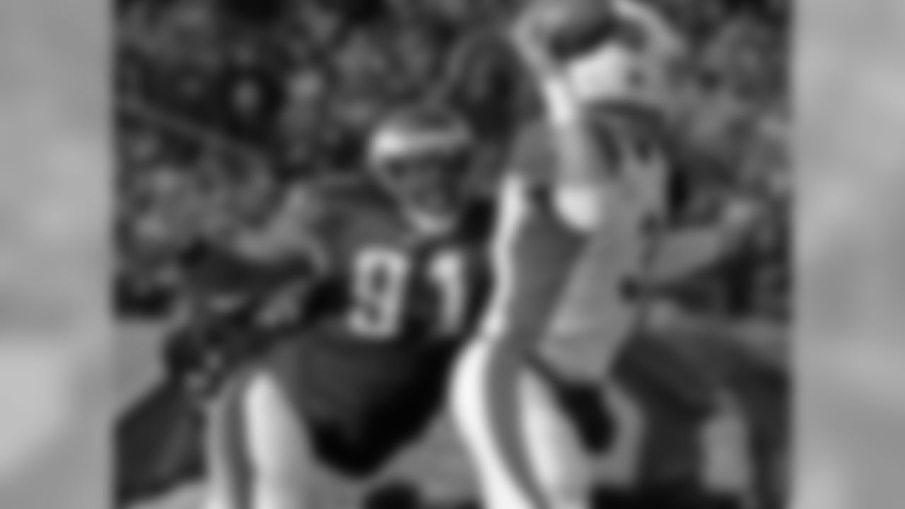 DE Fletcher Cox pressuring the quarterback last season when Arizona visted Philly
