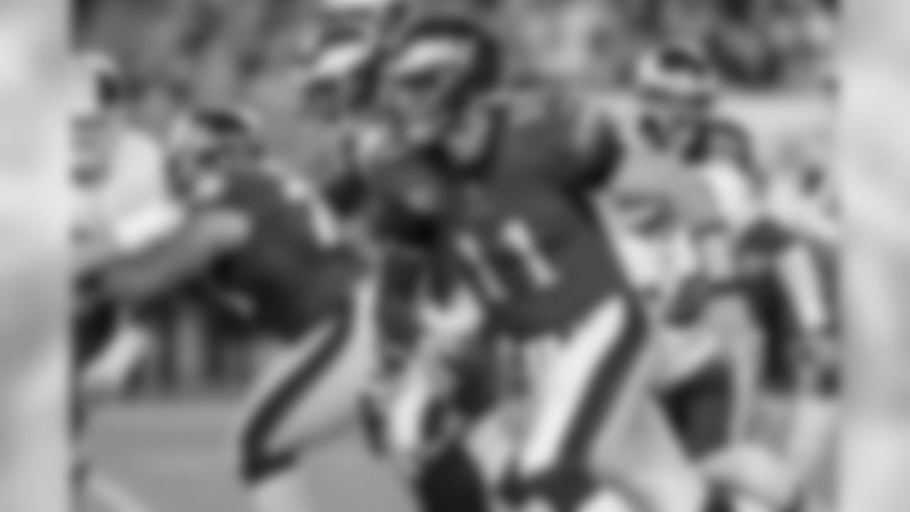 QB Carson Wentz