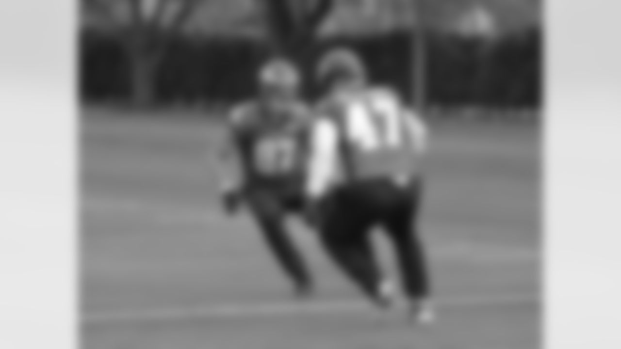 TEs Brent Celek and Trey Burton training together