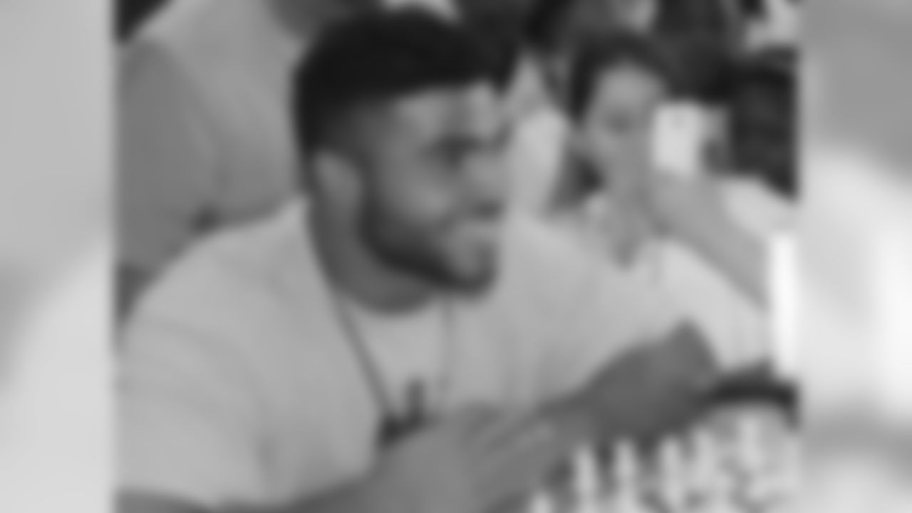 LB Mychal Kendricks sizes up the competition