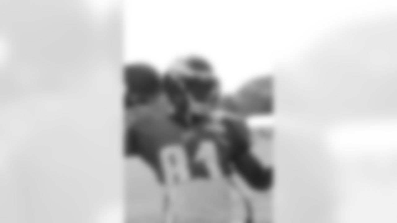 WR Jason Avant