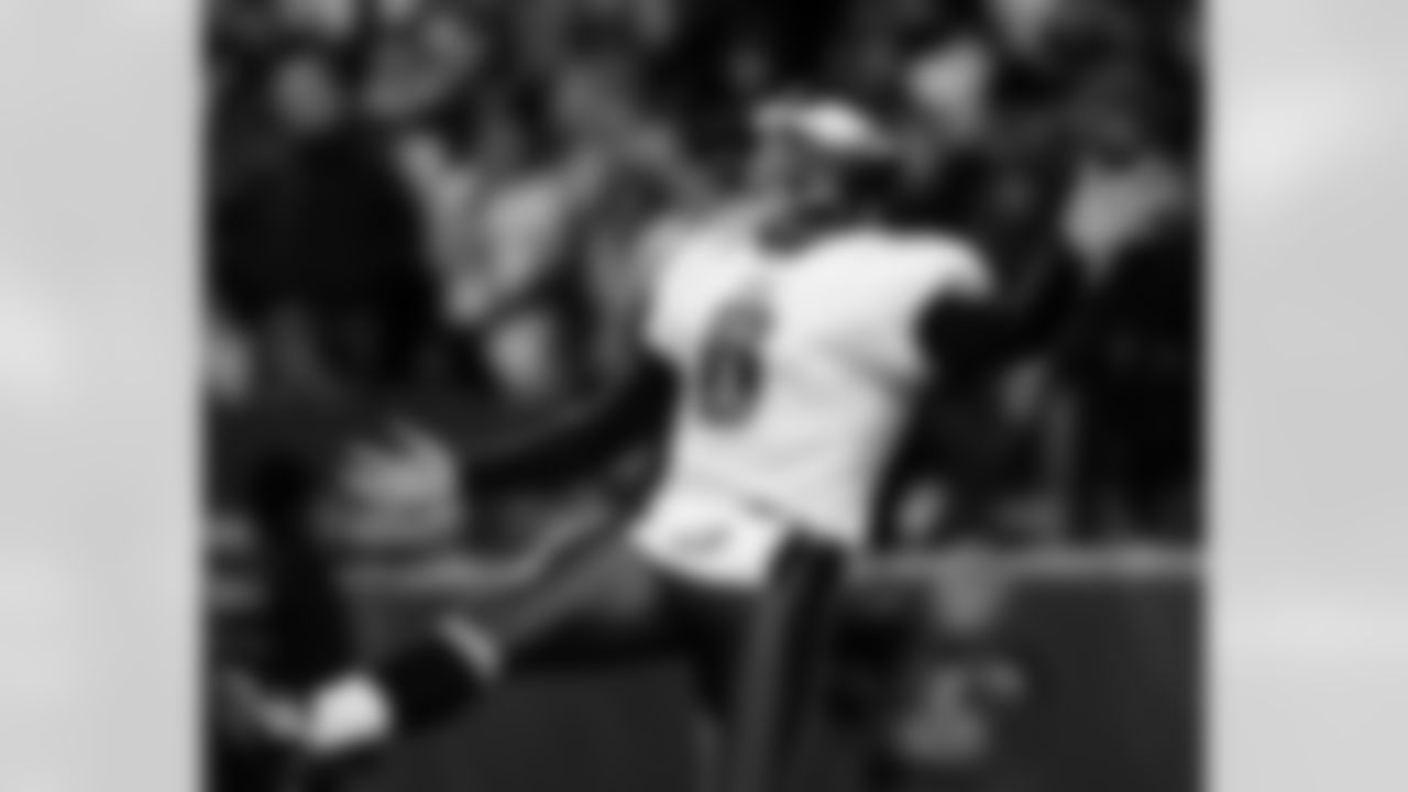 P Sav Rocca gets off a punt vs. Redskins