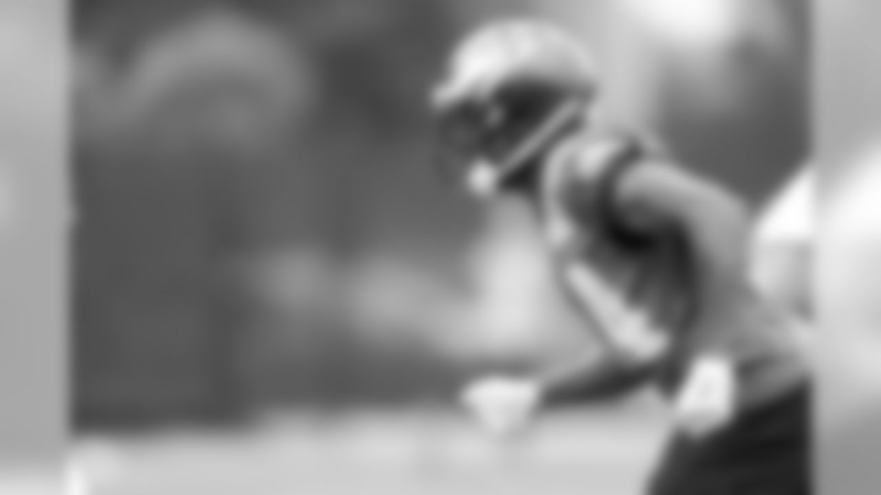 WR Mike Wallace.
