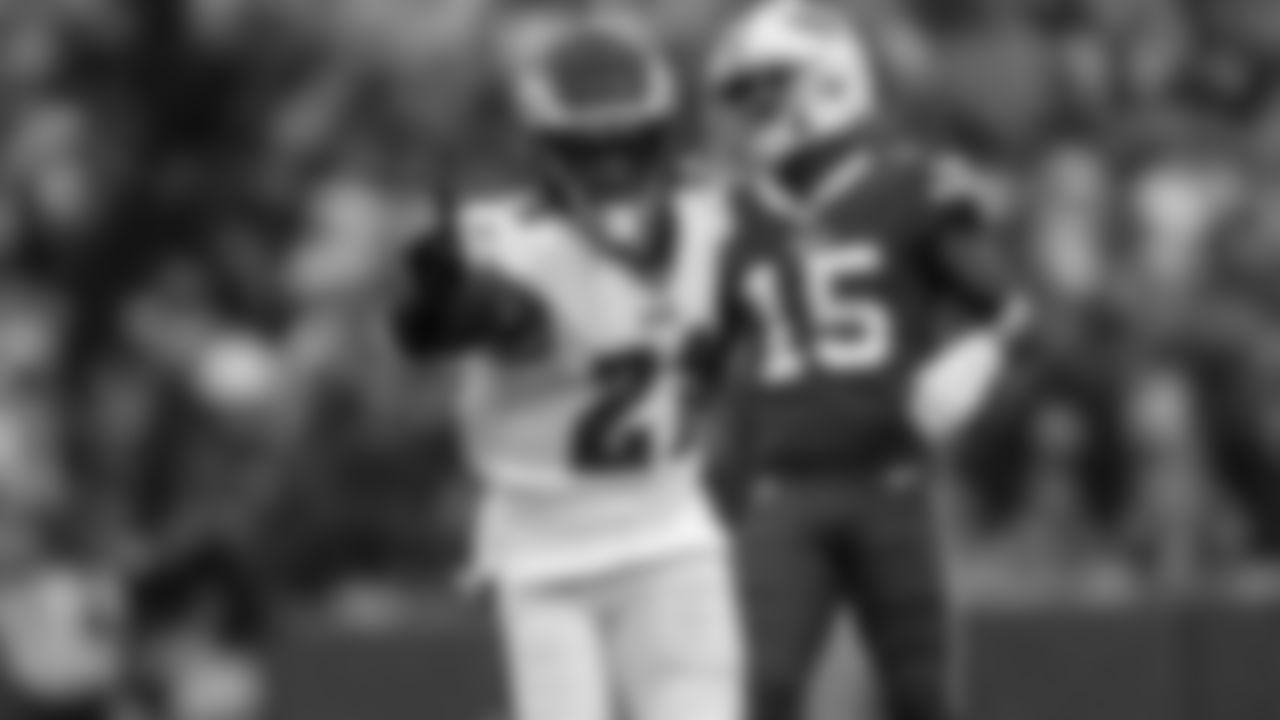 CB Ronald Darby
Philadelphia Eagles vs. Buffalo Bills at New Era Field on October 27, 2019