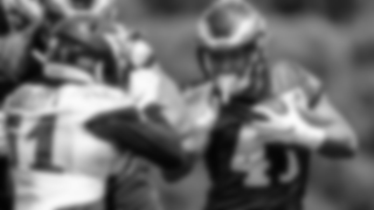 RB Nico Evans