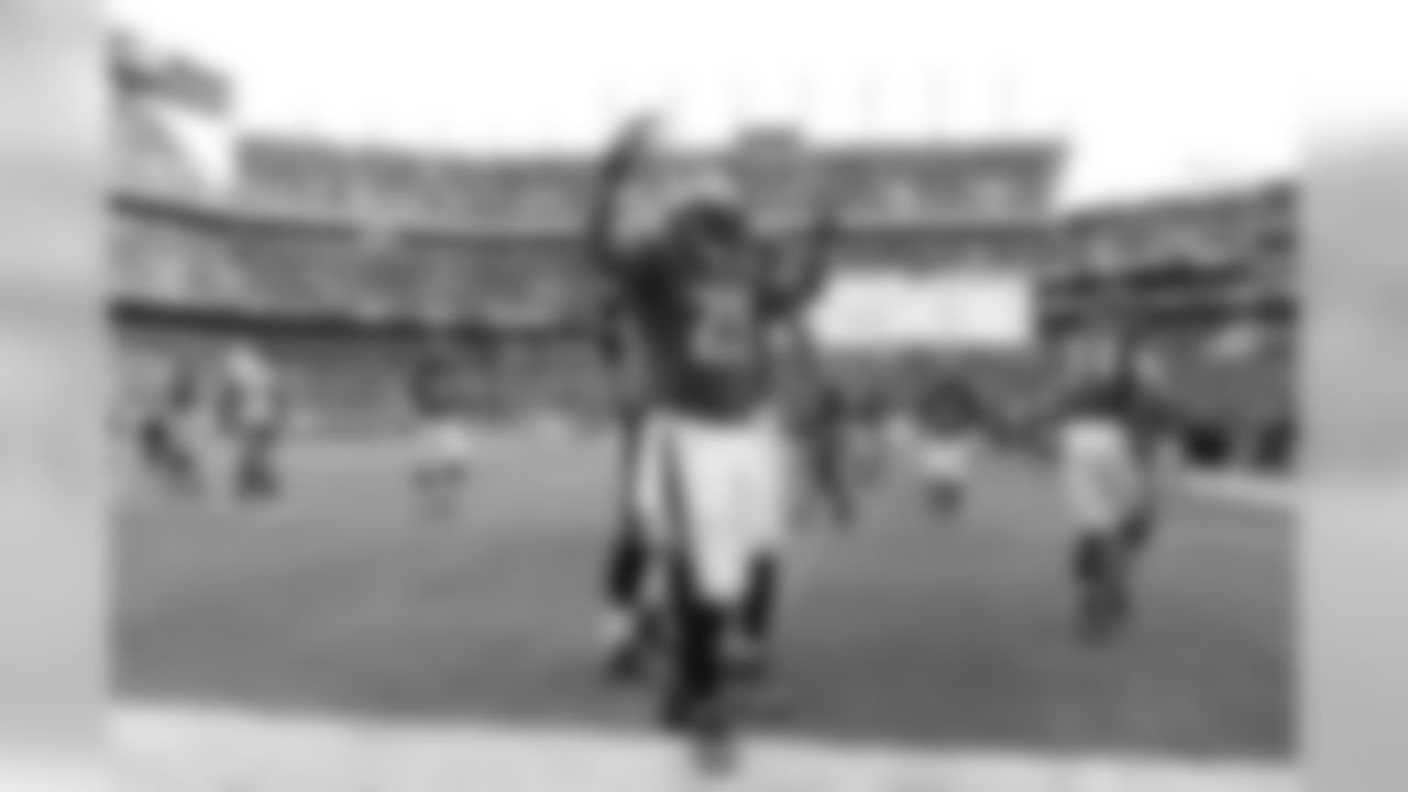RB LeSean McCoy celebrating his touchdown