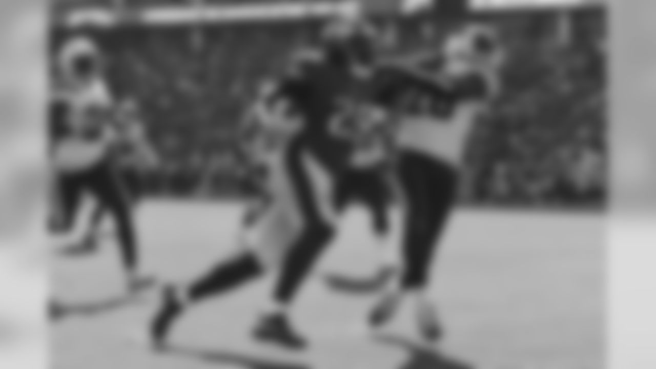 On this run, RB LeGarrette Blount powered through multiple tackles for a 68-yard run to set up the Eagles game-clinching touchdown against the Chargers. Blount finished the game with a season high 136 rushing yards.