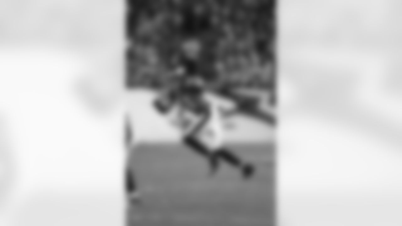 CB Nnamdi Asomugha