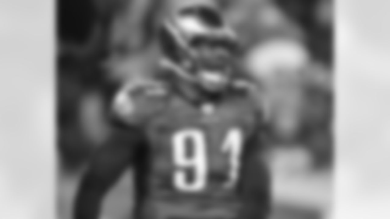 DT Darryl Tapp