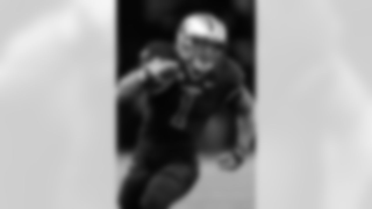 RB Chris Polk rushed for over 4,000 yards and 25 touchdowns during his career at Washington