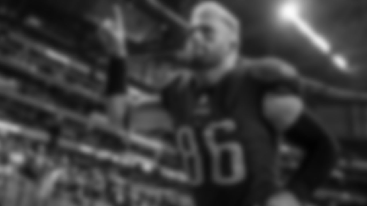 TE Zach Ertz
