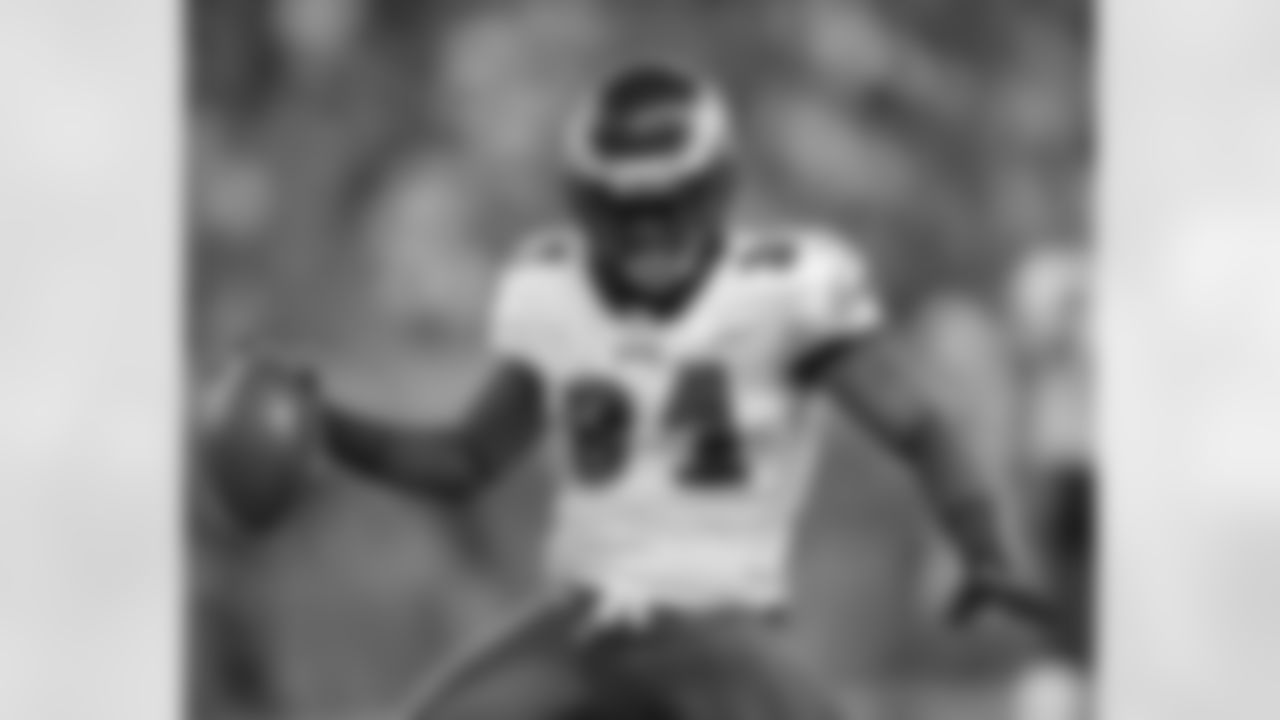 CB Ellis Hobbs