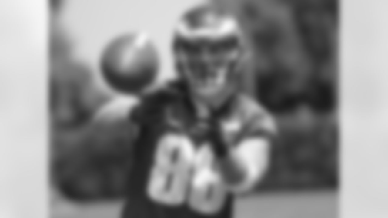 Tight end Zach Ertz