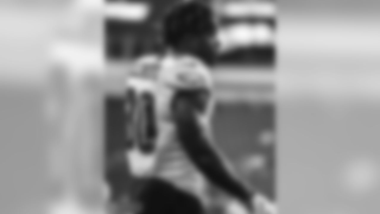 RB Corey Clement: "Fought so hard for so many months just to get back out there with the Team . Thank you to ALL to the doubters for the motivation you've helped tremendously"
