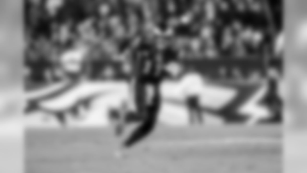 QB Carson Wentz
Philadelphia Eagles vs. Dallas Cowboys at Lincoln Financial Field on November 11, 2018