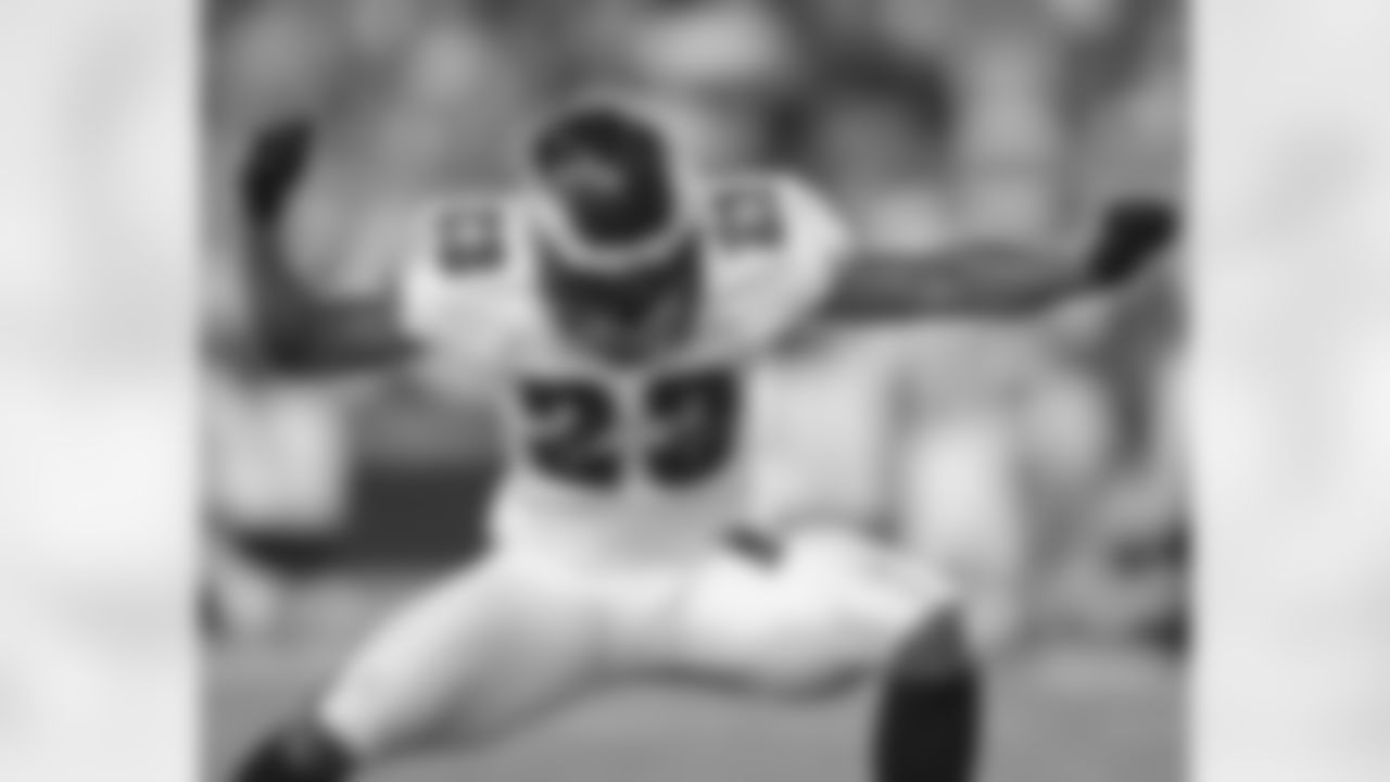 CB Dimitri Patterson