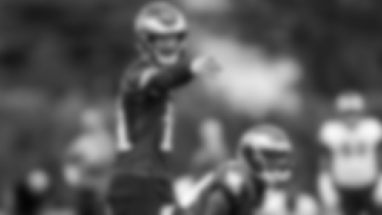 QB Carson Wentz