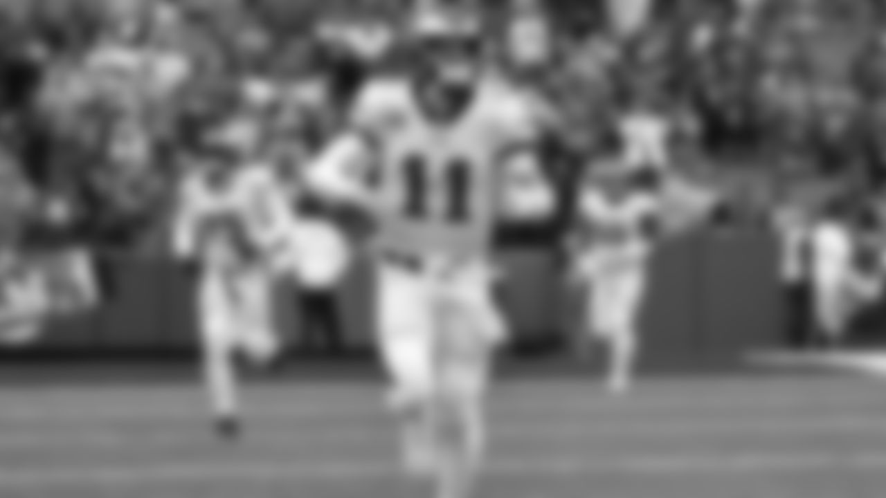 QB Carson Wentz
Philadelphia Eagles vs. Buffalo Bills at New Era Field on October 27, 2019