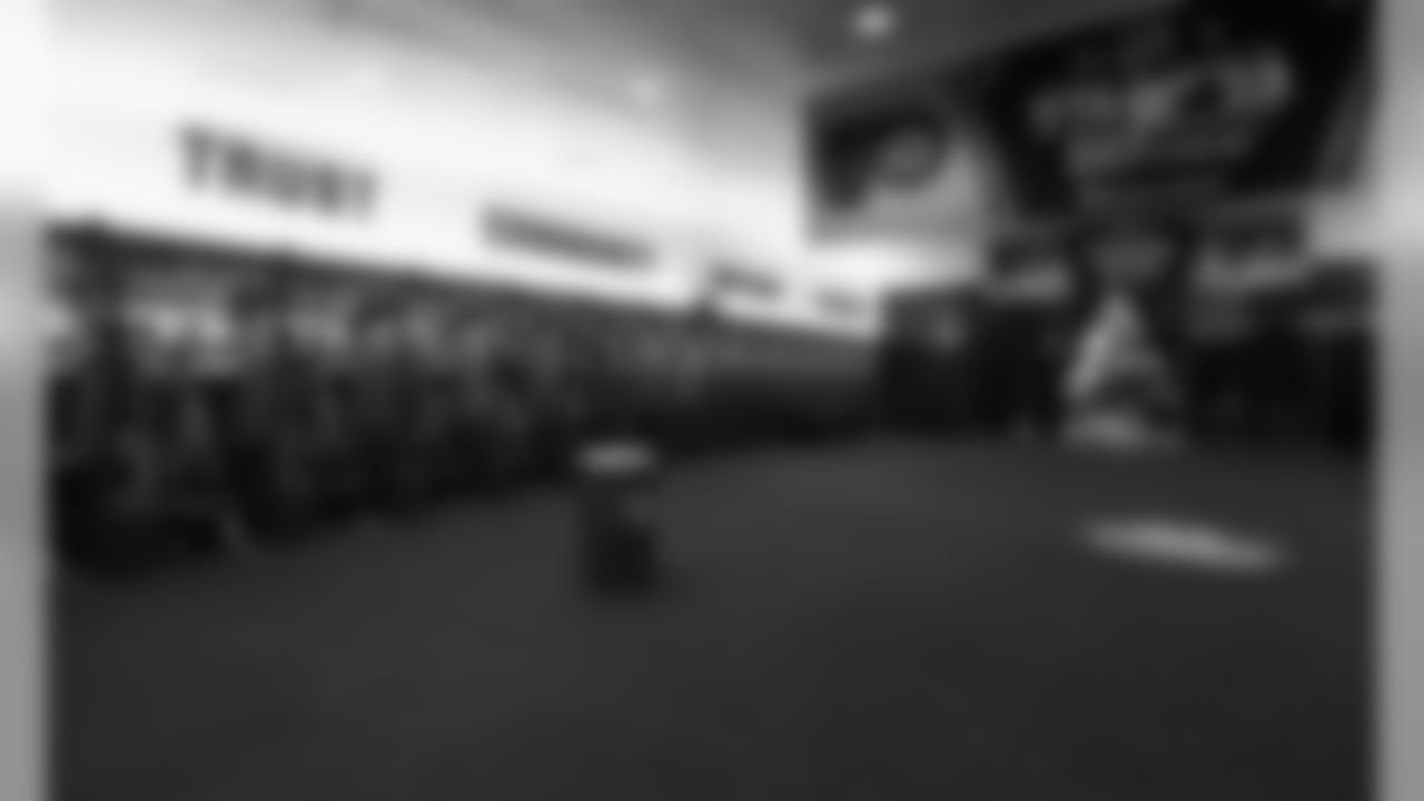 The Flyers taking full advantage of the Eagles' locker room