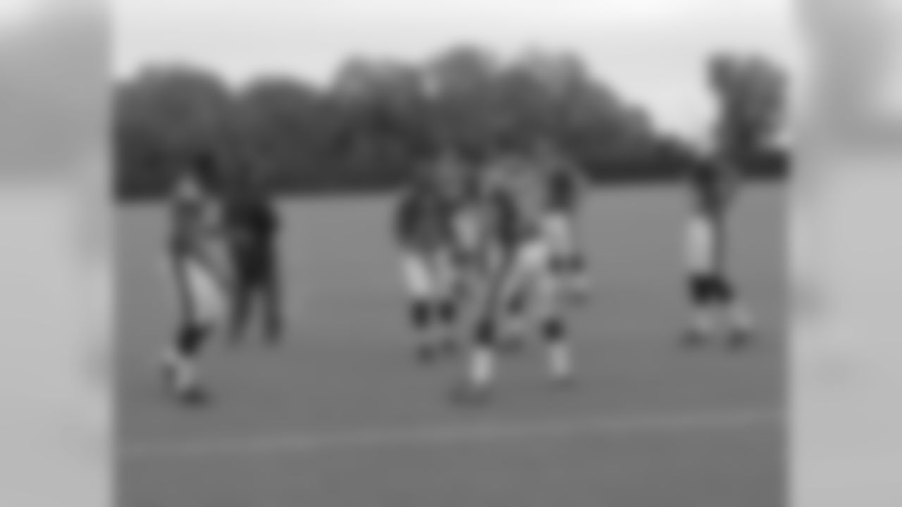 After the whole team photo, it was time to break into position groups