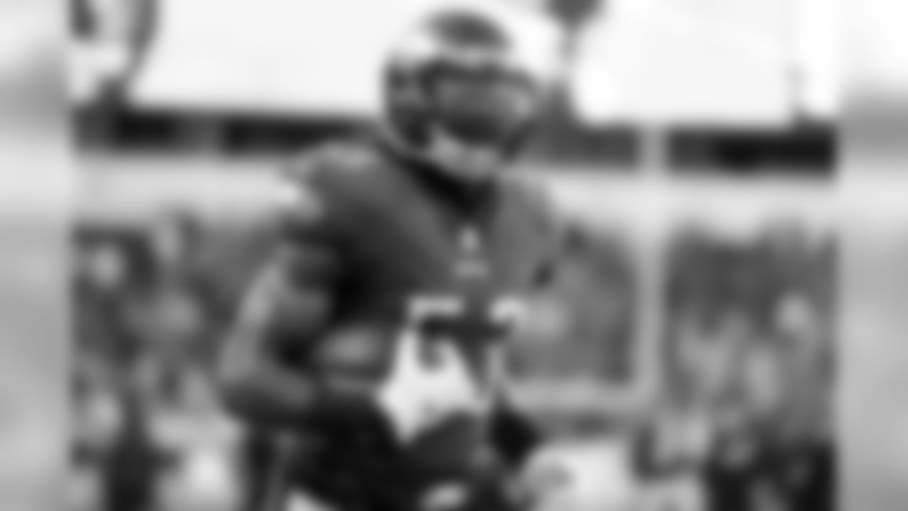 LB Nigel Bradham