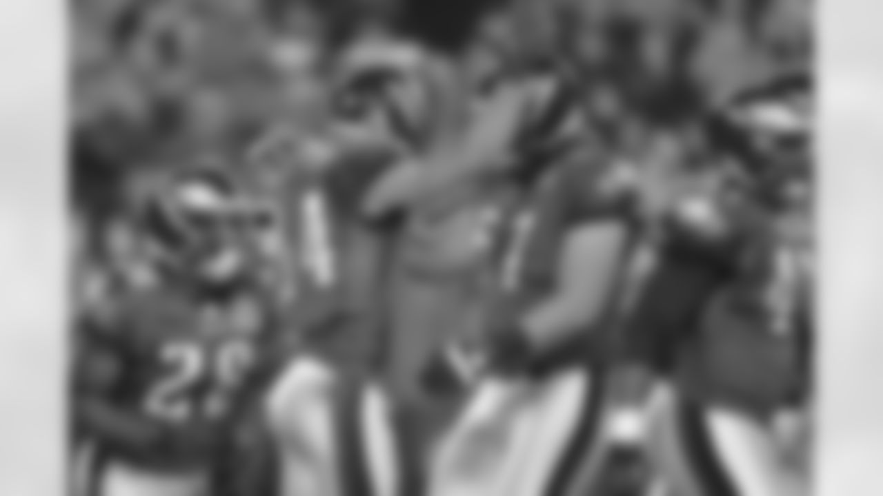 WR Riley Cooper celebrates his touchdown