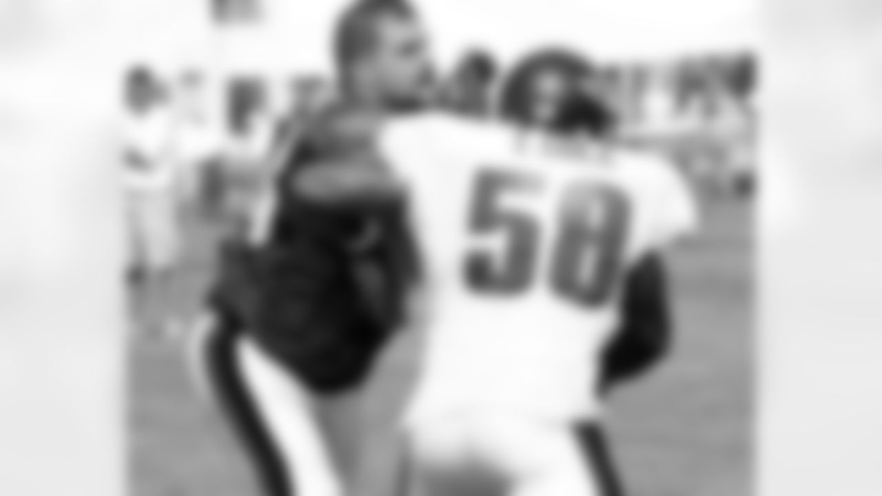 Tempers flared between OL Trey Darilek and DE Trent Cole