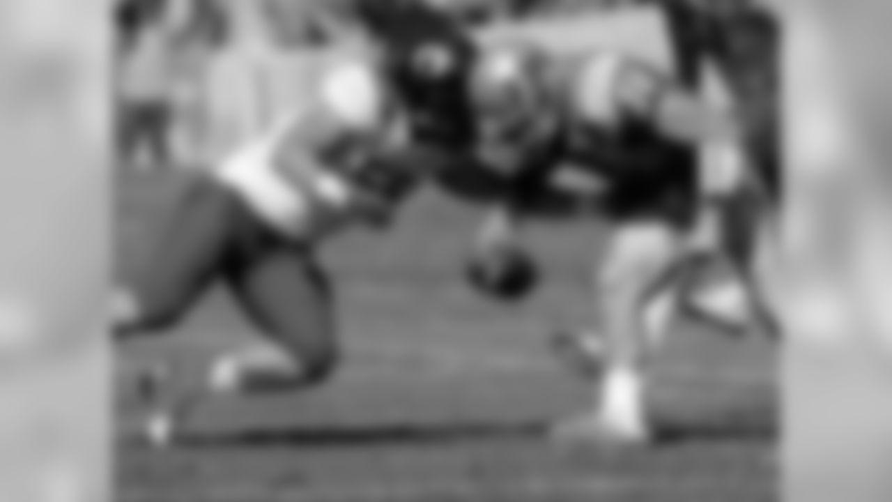 LB Casey Matthews forcing the fumble