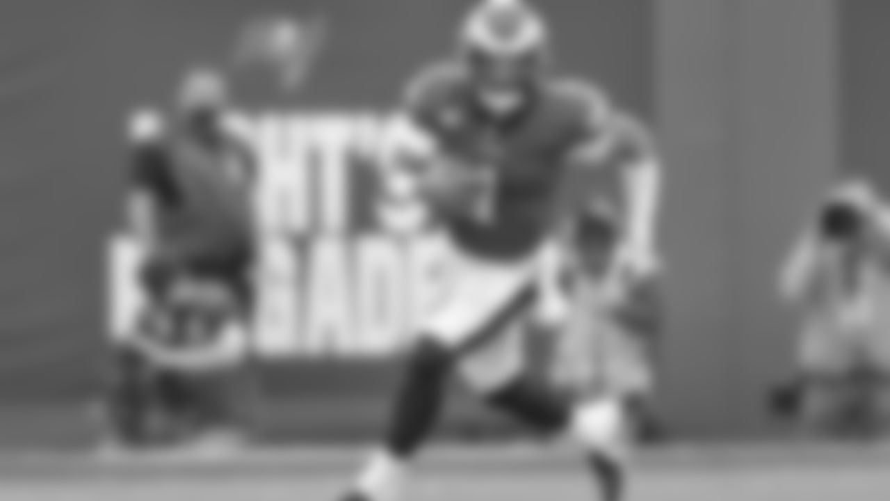 QB Jalen Hurts