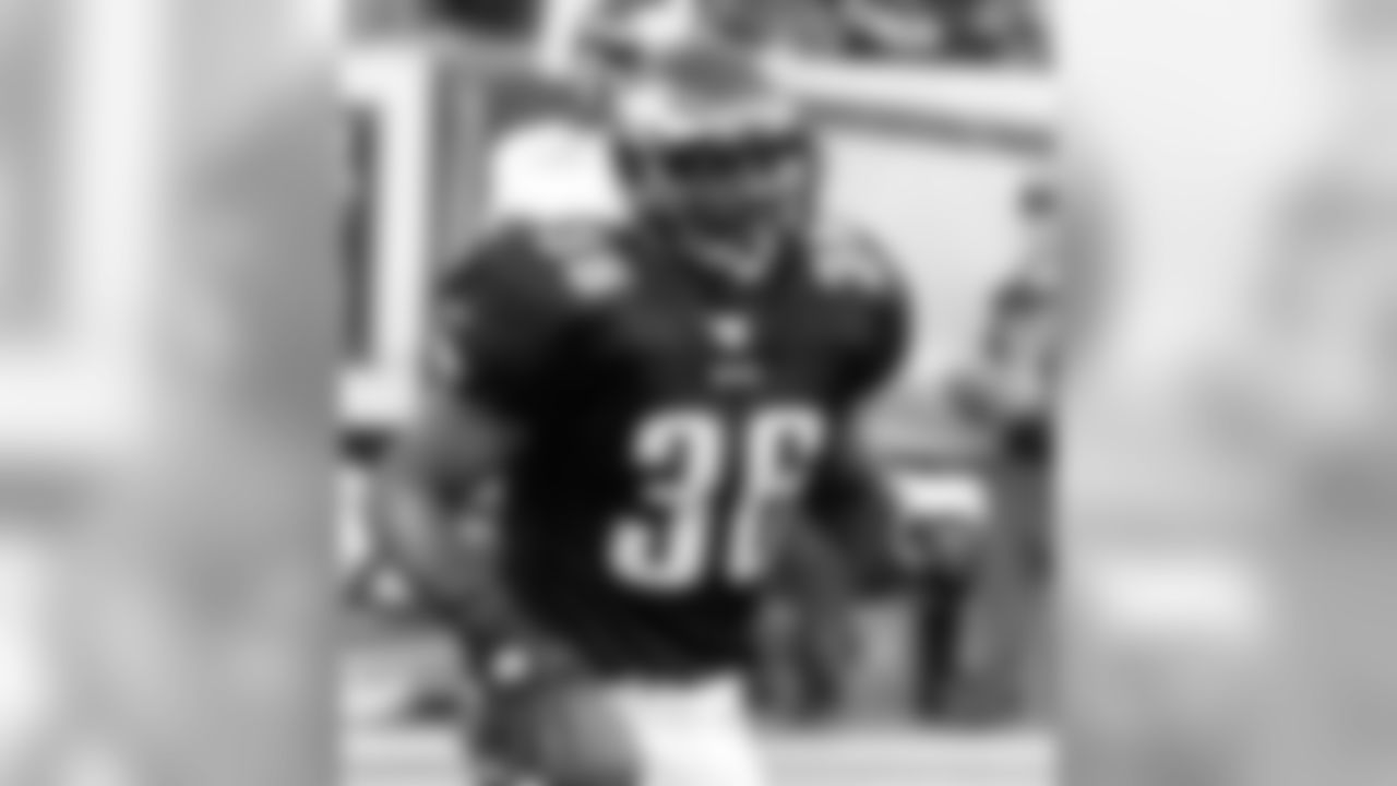 RB Brian Westbrook