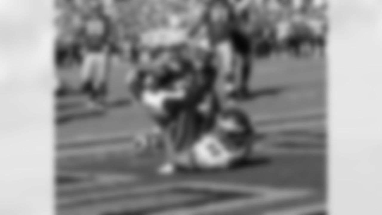 Huge touchdown for TE L.J. Smith