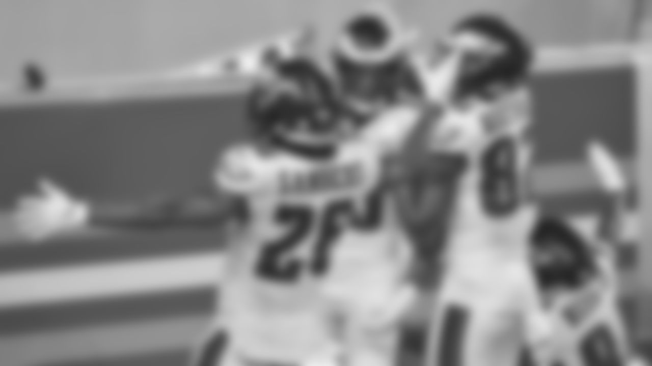 Philadelphia Eagles vs. San Francisco 49ers at Levi's Stadium on October 4, 2020